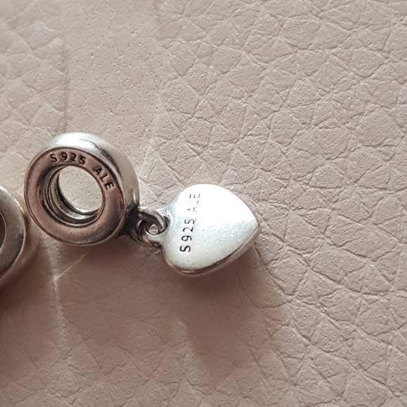 2 Pandora heart dangles - Picture 3 of 9